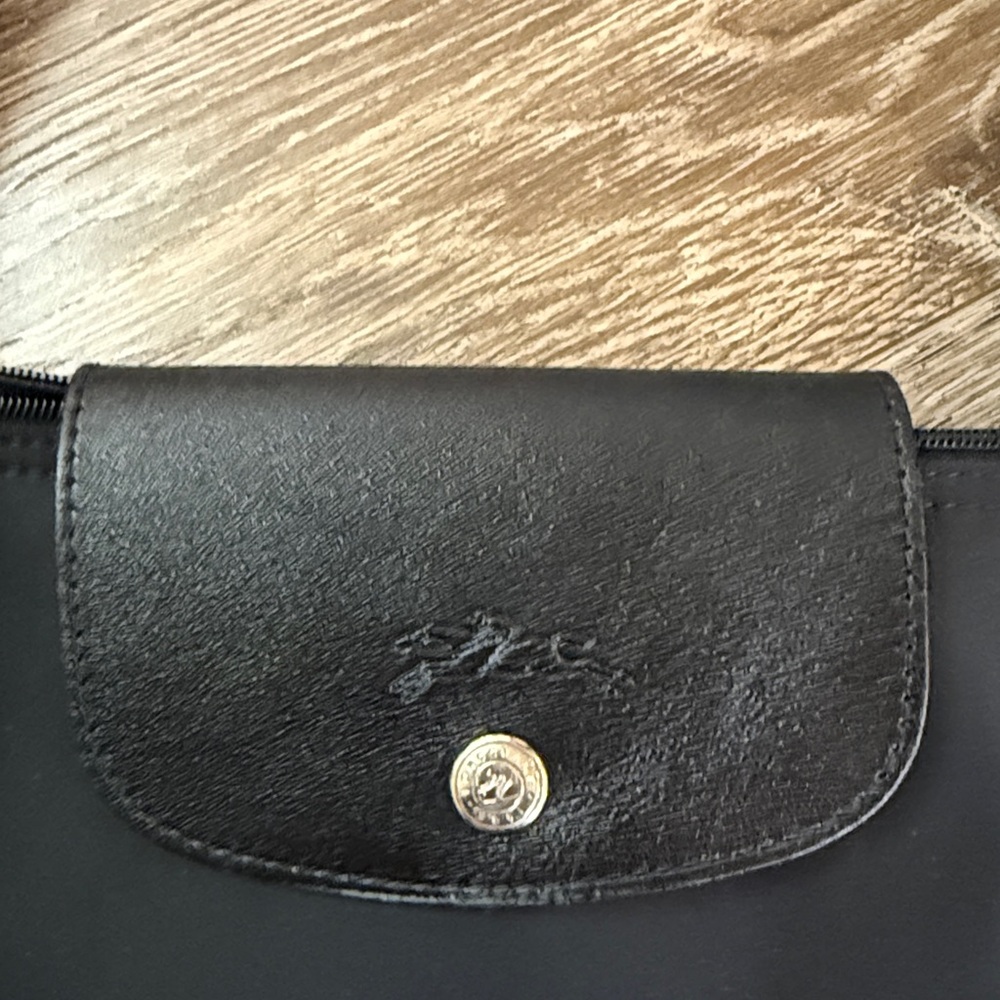 Longchamp Pilage Tote Bag with Leather Handles and Flap! - Picture 2 of 8